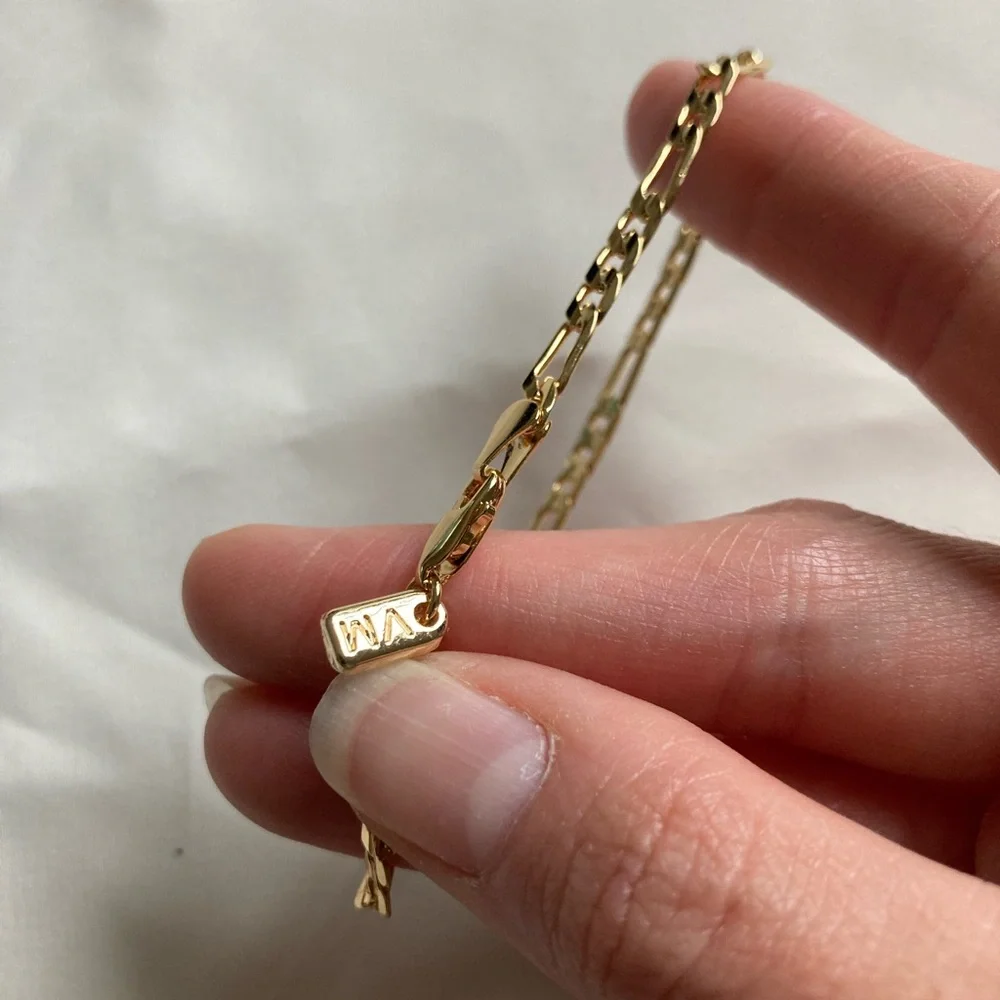 NEW Vanessa Mooney gold figaro layering stacking chain bracelet gold - Picture 3 of 7